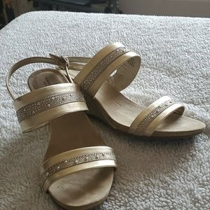 Bandolino Gold Wedges